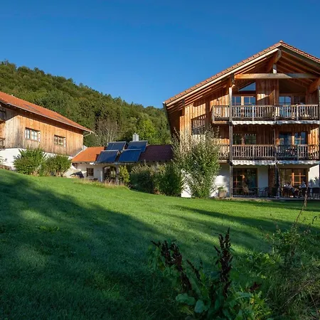Erlebnisnaturhof Apartment Aschau im Chiemgau